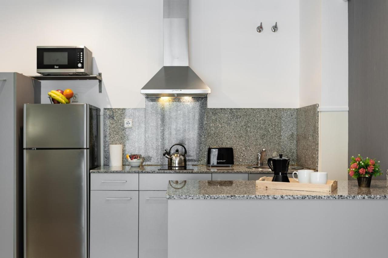 Apartments Sata Olimpic Village Area Барселона Екстериор снимка