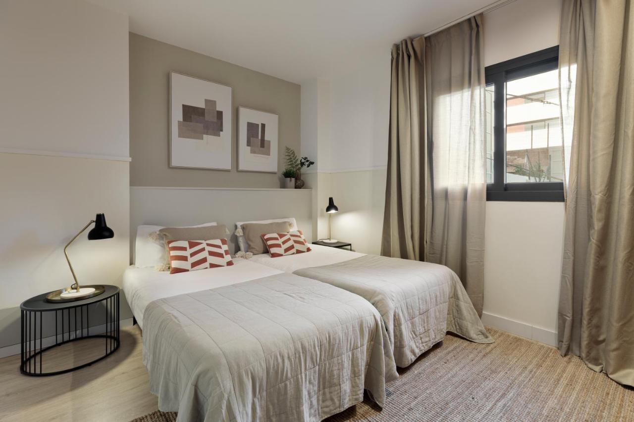 Apartments Sata Olimpic Village Area Барселона Екстериор снимка
