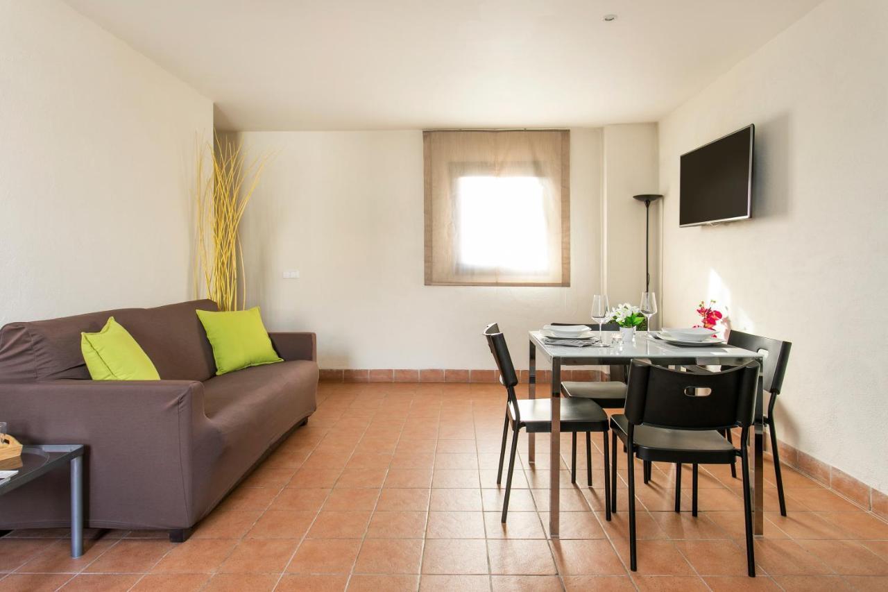 Apartments Sata Olimpic Village Area Барселона Екстериор снимка
