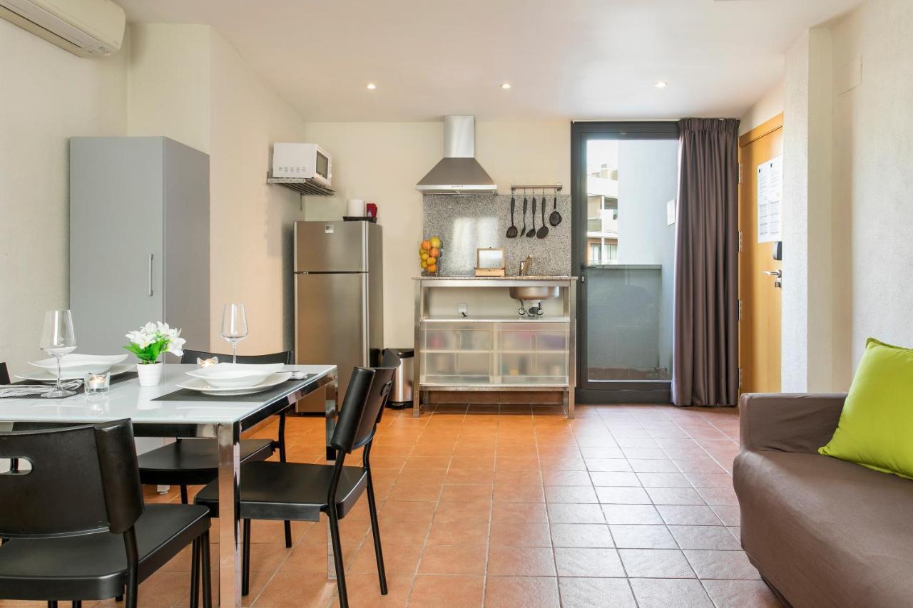 Apartments Sata Olimpic Village Area Барселона Екстериор снимка